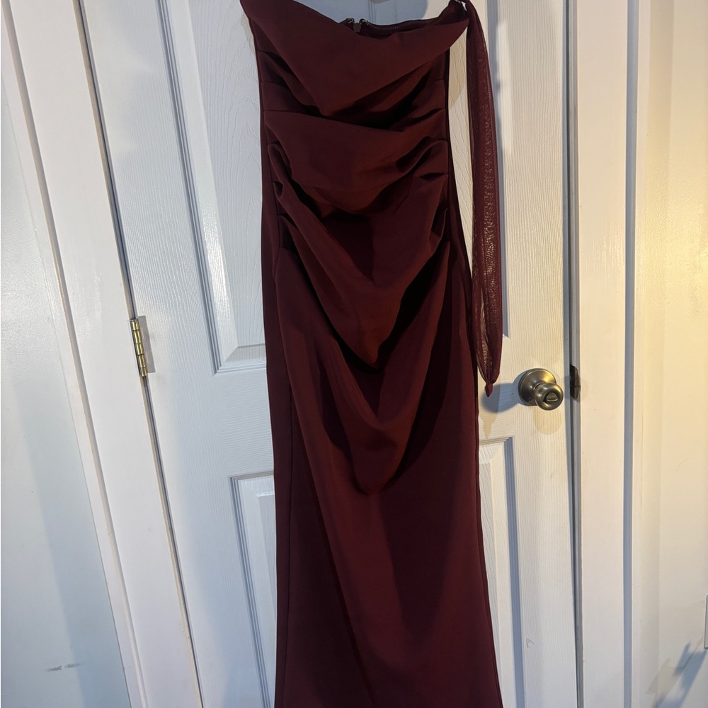 Chic Strapless Burgundy Dress